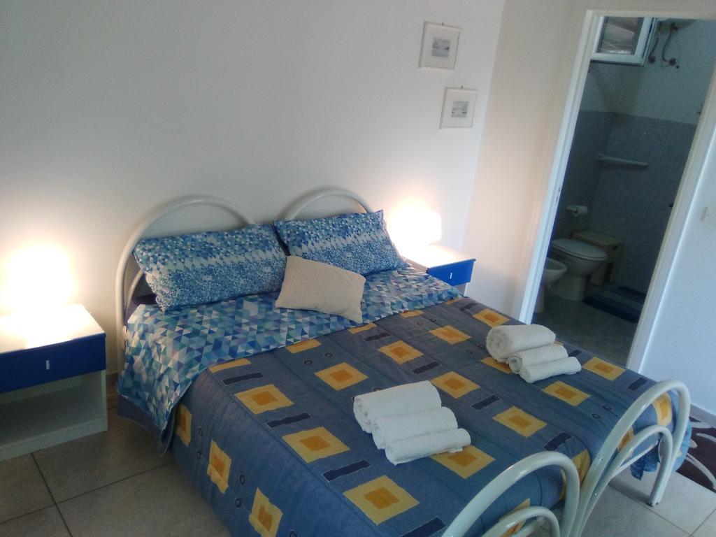 Casa Vacanza Fiorella Torre dell'Orso Eksteriør billede