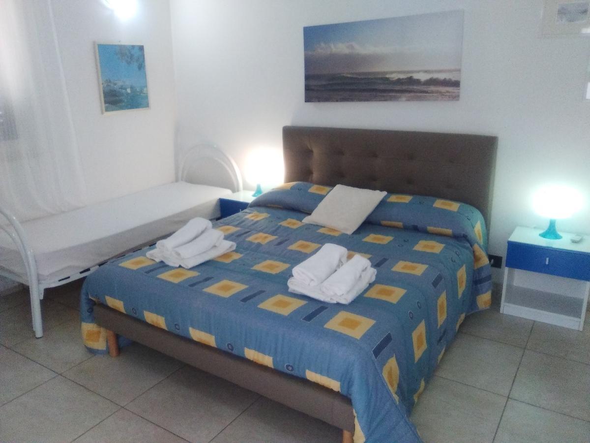 Casa Vacanza Fiorella Torre dell'Orso Eksteriør billede